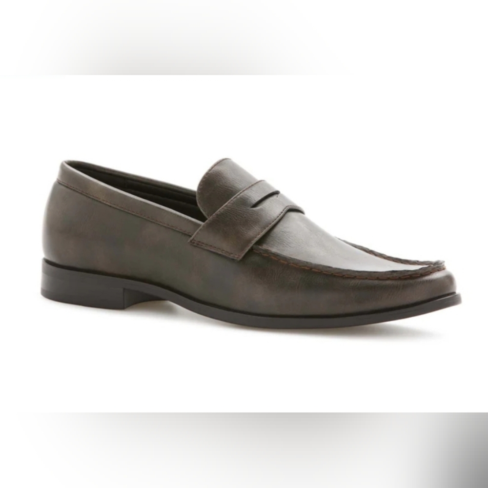 NWT Perry Ellis Curt loafer shoe